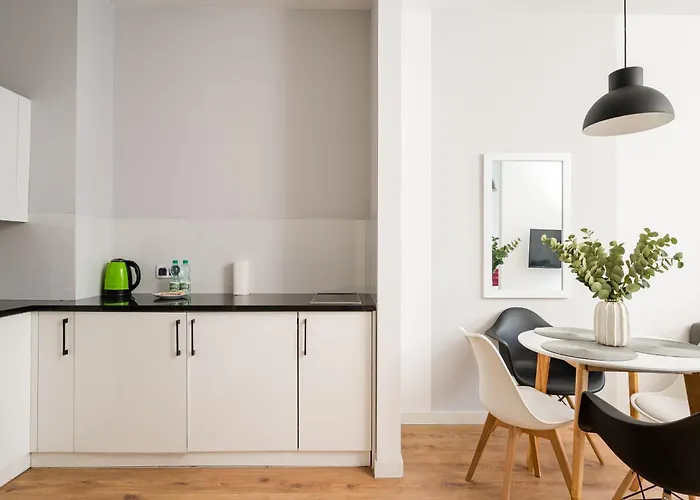 Wola Sławińska Deluxe By Bookinghost *